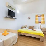 Ferienhaus Dory With Private Pool And Garden *