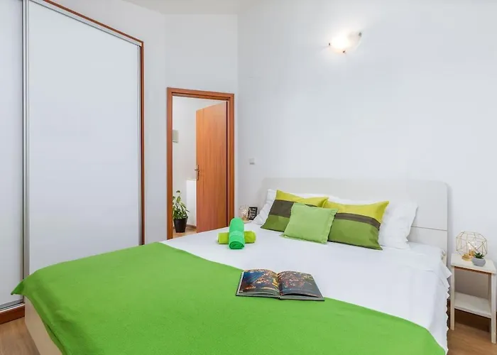 Dory With Private Pool And Garden Tatil Evi